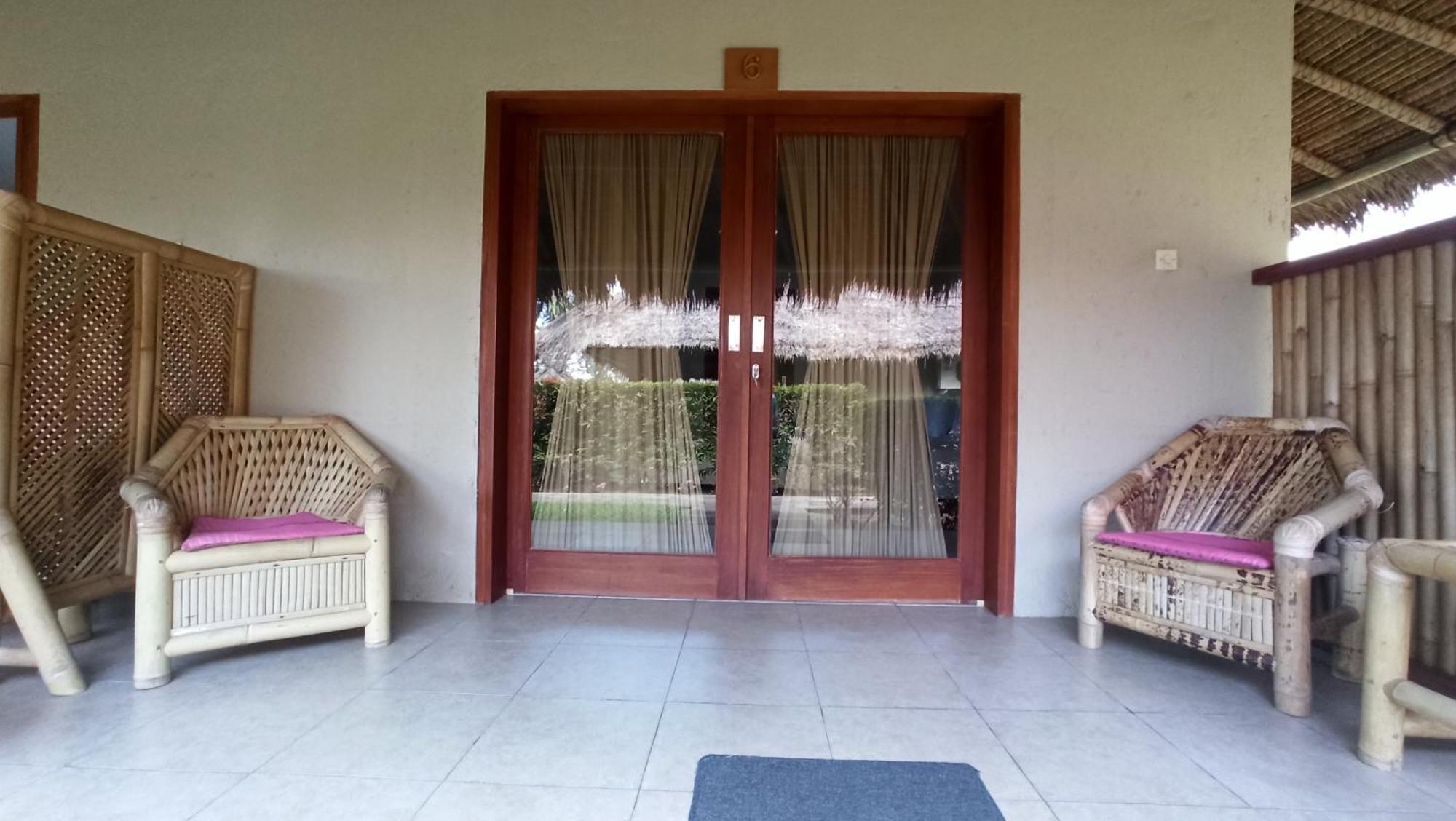 Mama Bella'S Retreat Bed & Breakfast Senggigi Oda fotoğraf