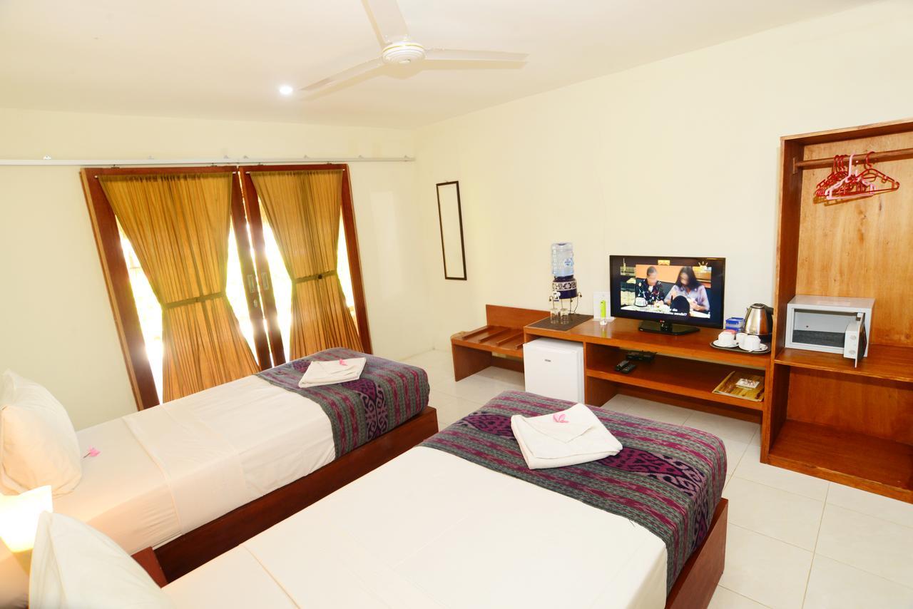 Mama Bella'S Retreat Bed & Breakfast Senggigi Dış mekan fotoğraf